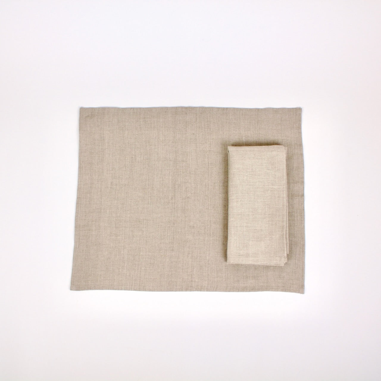 Linen Placement: Natural