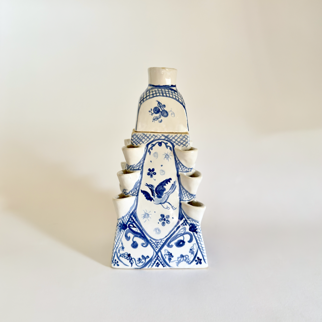 Hand-Painted Medium Tulipiere