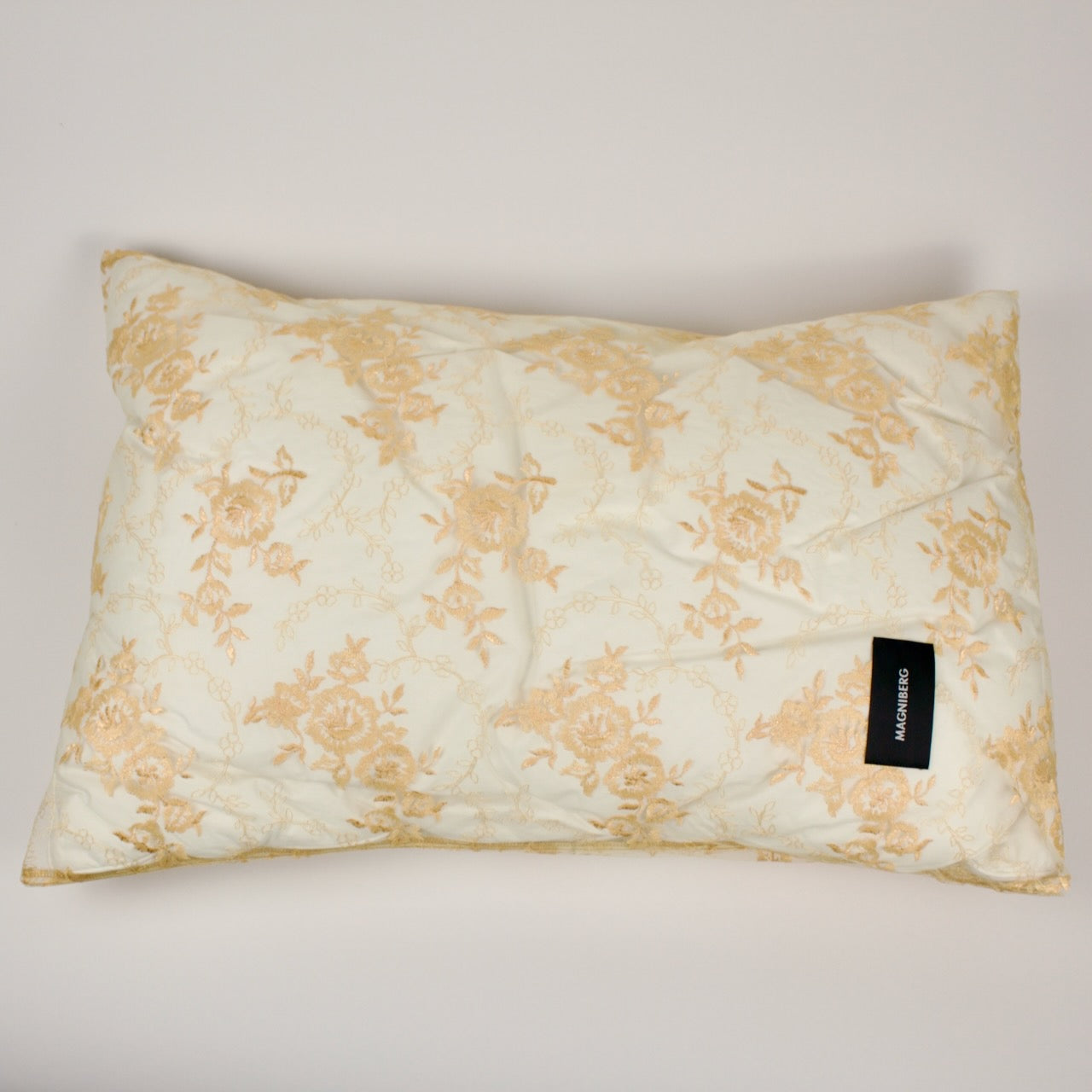 Rose Pillowcase: Apricot