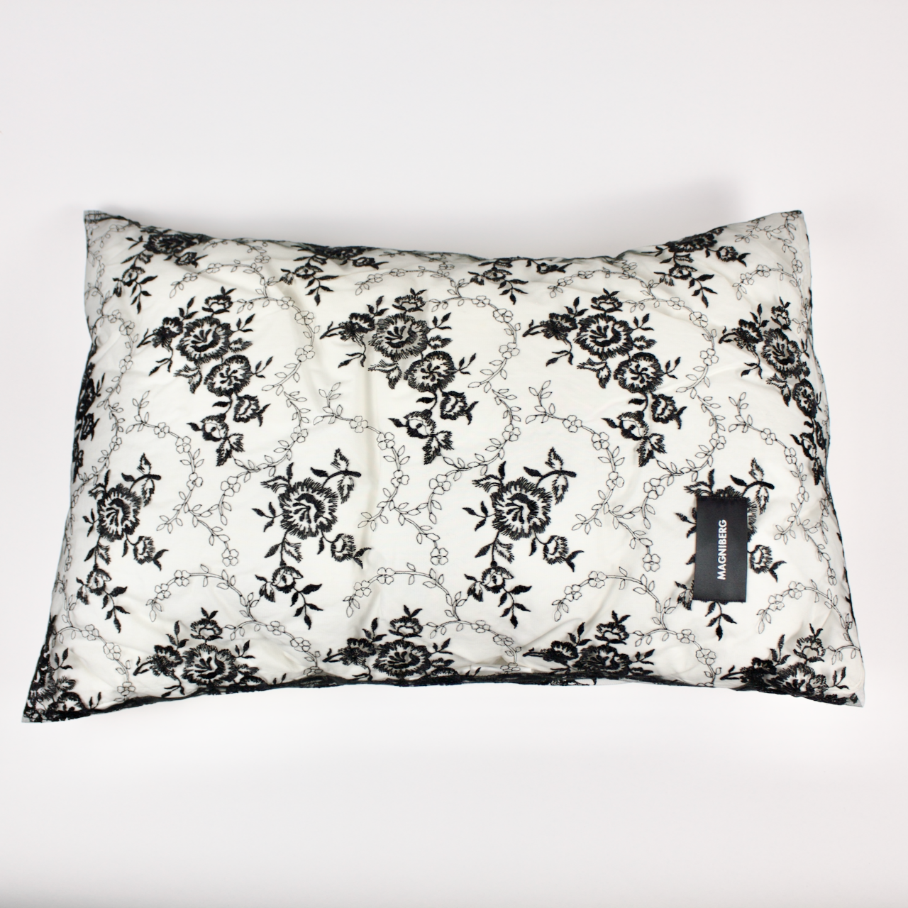 Rose Pillowcase: Black